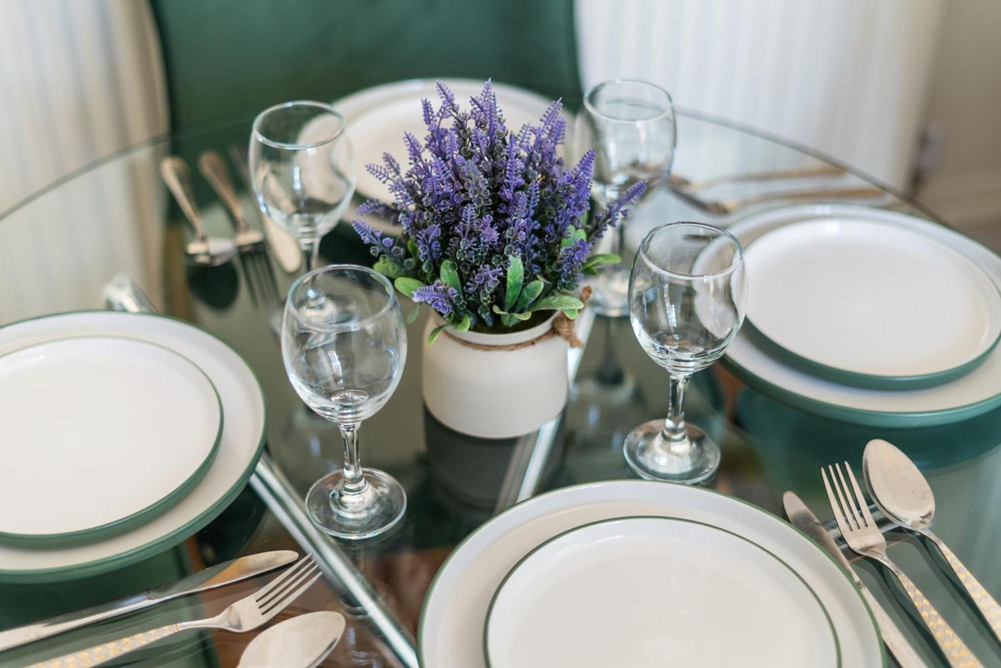 Luxurious On Oxford Street Apartment