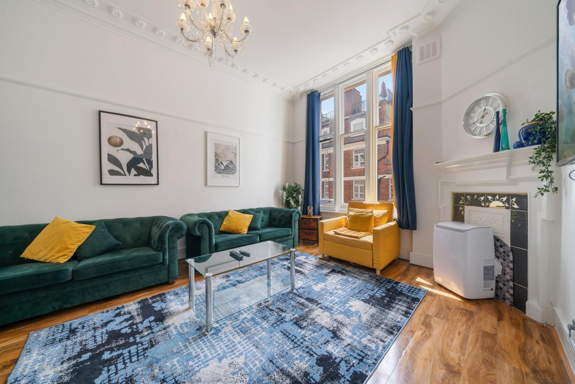 Luxurious On Oxford Street Apartment London
